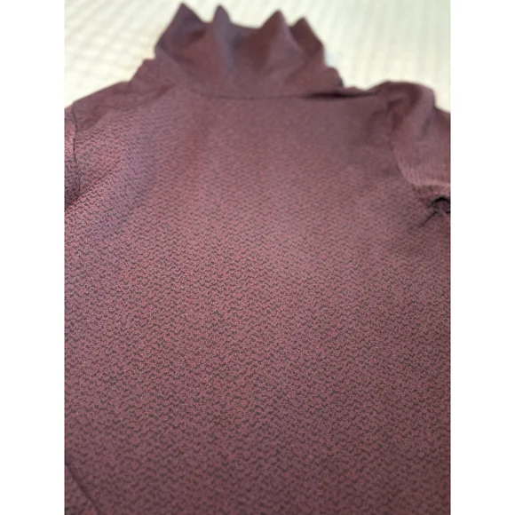 Athleta Flurry Peak Turtleneck, Antique Burgundy/ Black SIZE XS - Picture 3 of 9